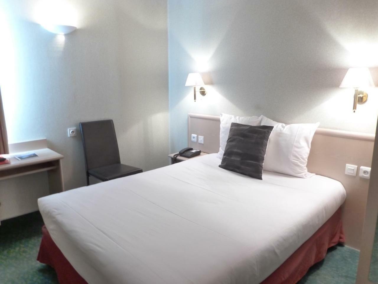 Cit'Hotel Aurore Bourges Nord - Saint Doulchard Exterior photo