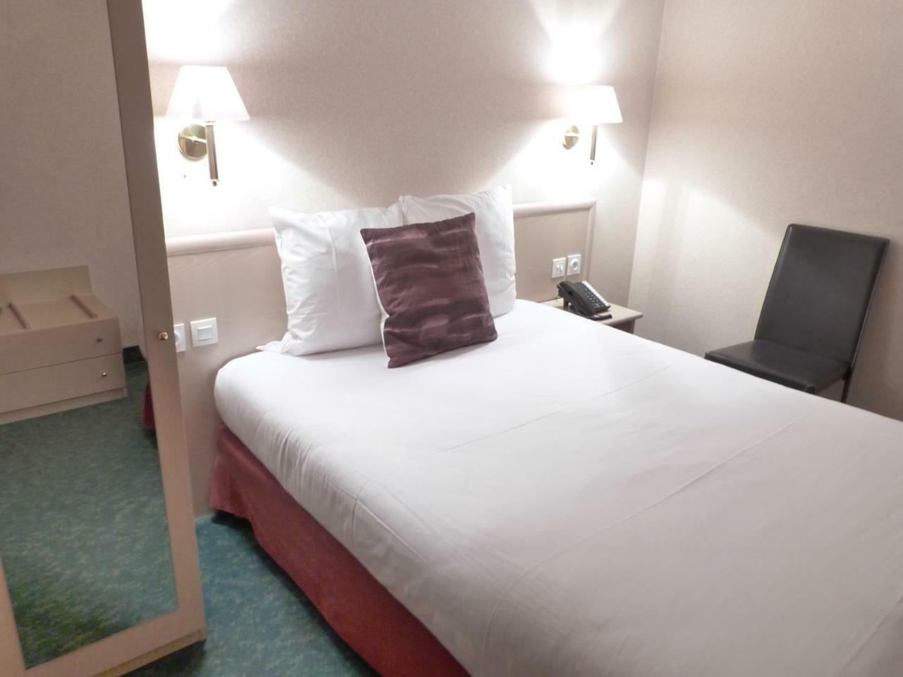 Cit'Hotel Aurore Bourges Nord - Saint Doulchard Exterior photo